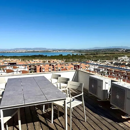Rooftop Escape-Sea View Retreat, Torrevieja Апартаменти Торрев'єха