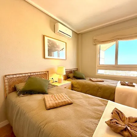 Rooftop Escape-Sea View Retreat, Torrevieja Апартаменти Торрев'єха