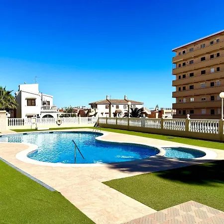Rooftop Escape-Sea View Retreat, Torrevieja Торрев'єха