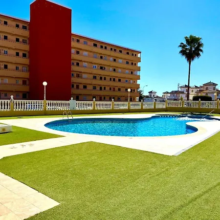 Rooftop Escape-Sea View Retreat, Torrevieja