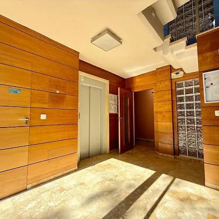 Rooftop Escape-Sea View Retreat, Torrevieja Апартаменти Торрев'єха